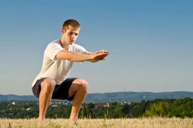 Gli squat aumentano la potenza attivando i muscoli perineali